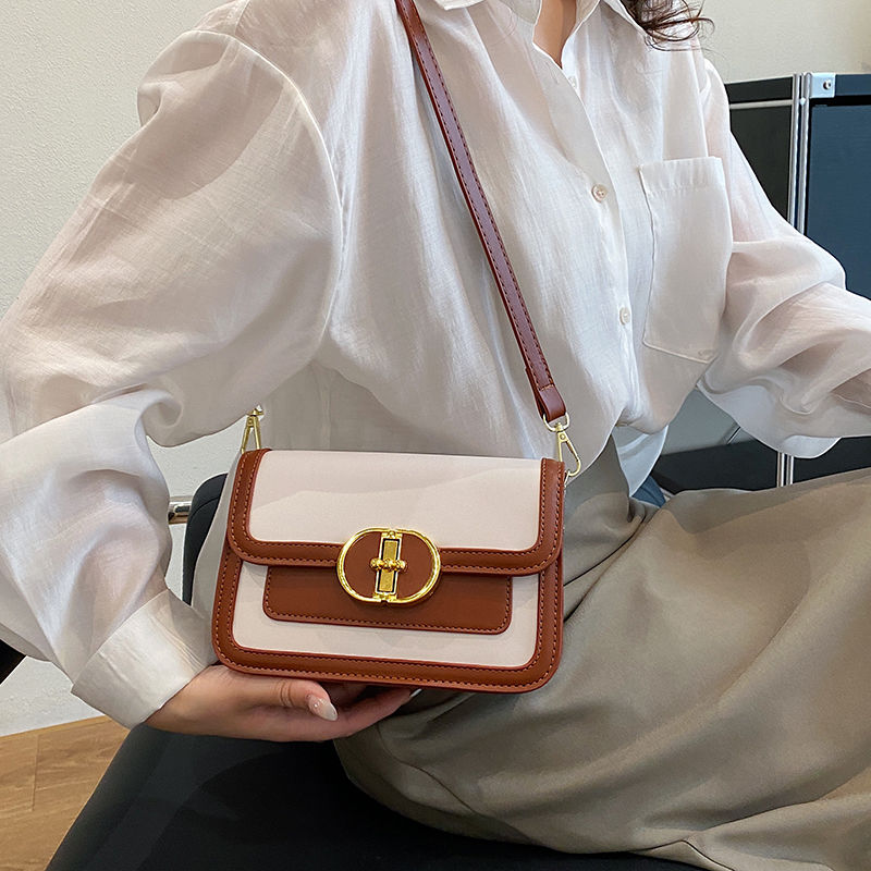 กระเป๋าสะพาย