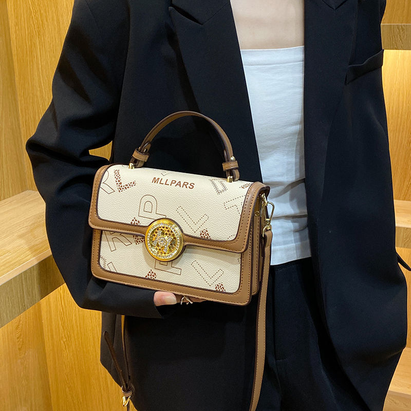 กระเป๋าถือ