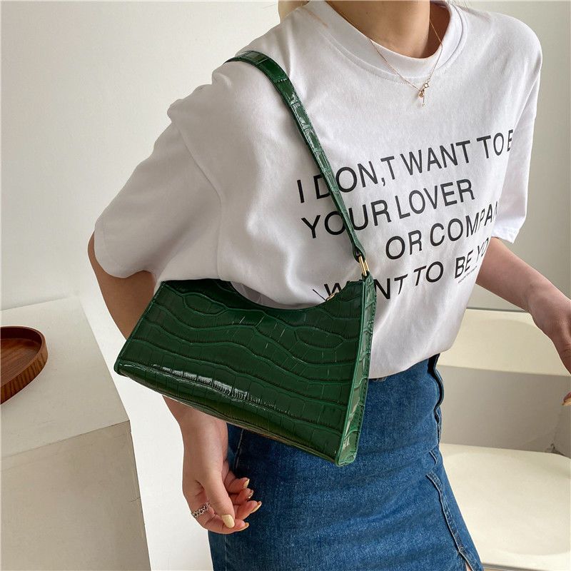 กระเป๋าสะพาย